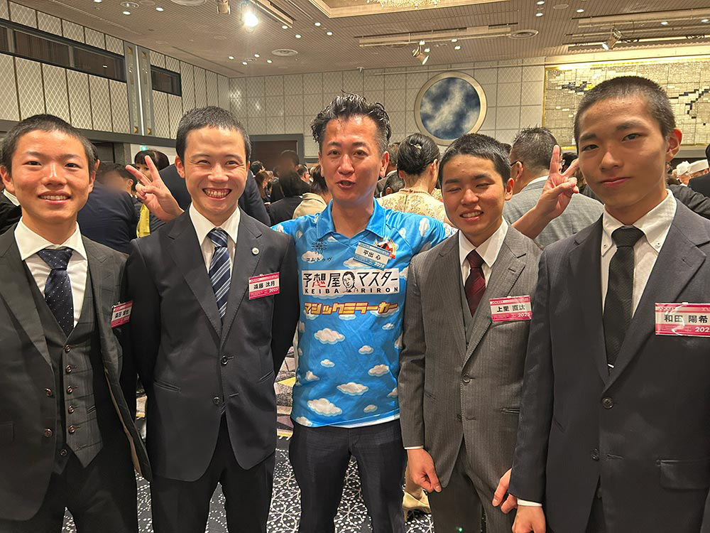 左から、森田誠也 騎手・遠藤汰月 騎手・上里直汰 騎手・和田陽希 騎手